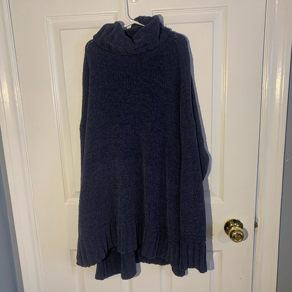 Size small Aerie turtleneck - Picture 1 of 1